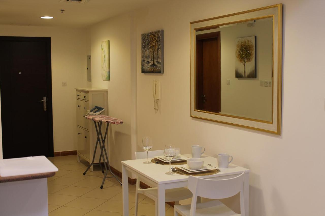 Spacious In Marina Close To Metro And شقة *