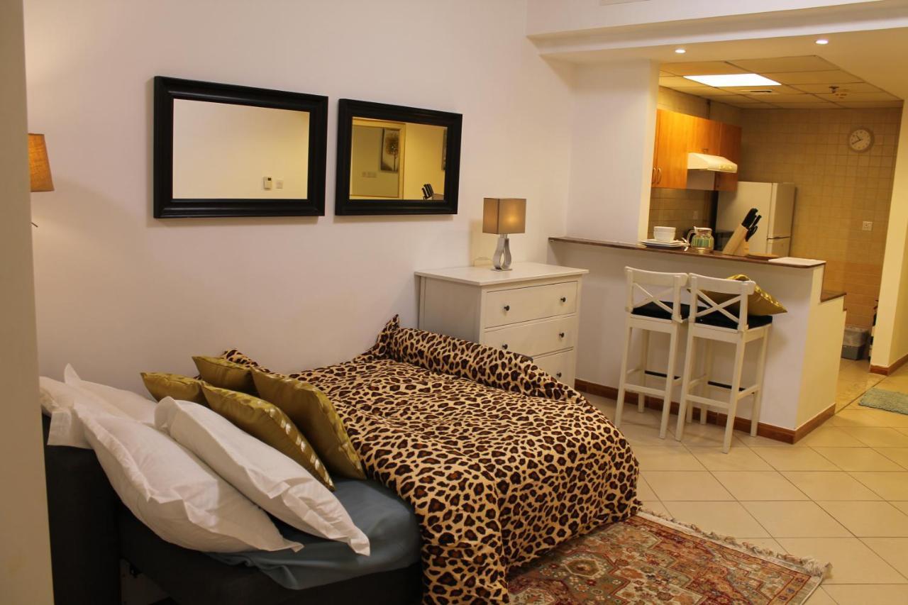 Spacious In Marina Close To Metro And شقة دبي