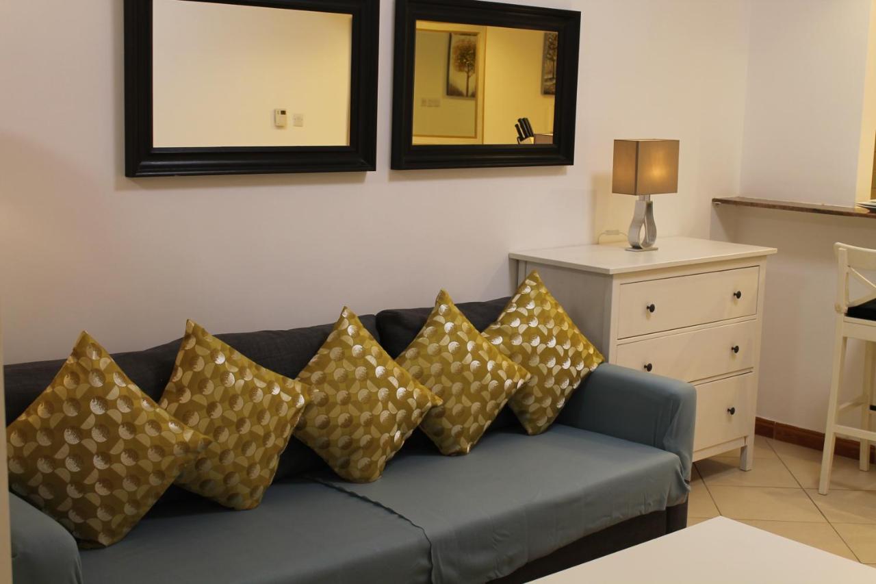 Spacious In Marina Close To Metro And دبي