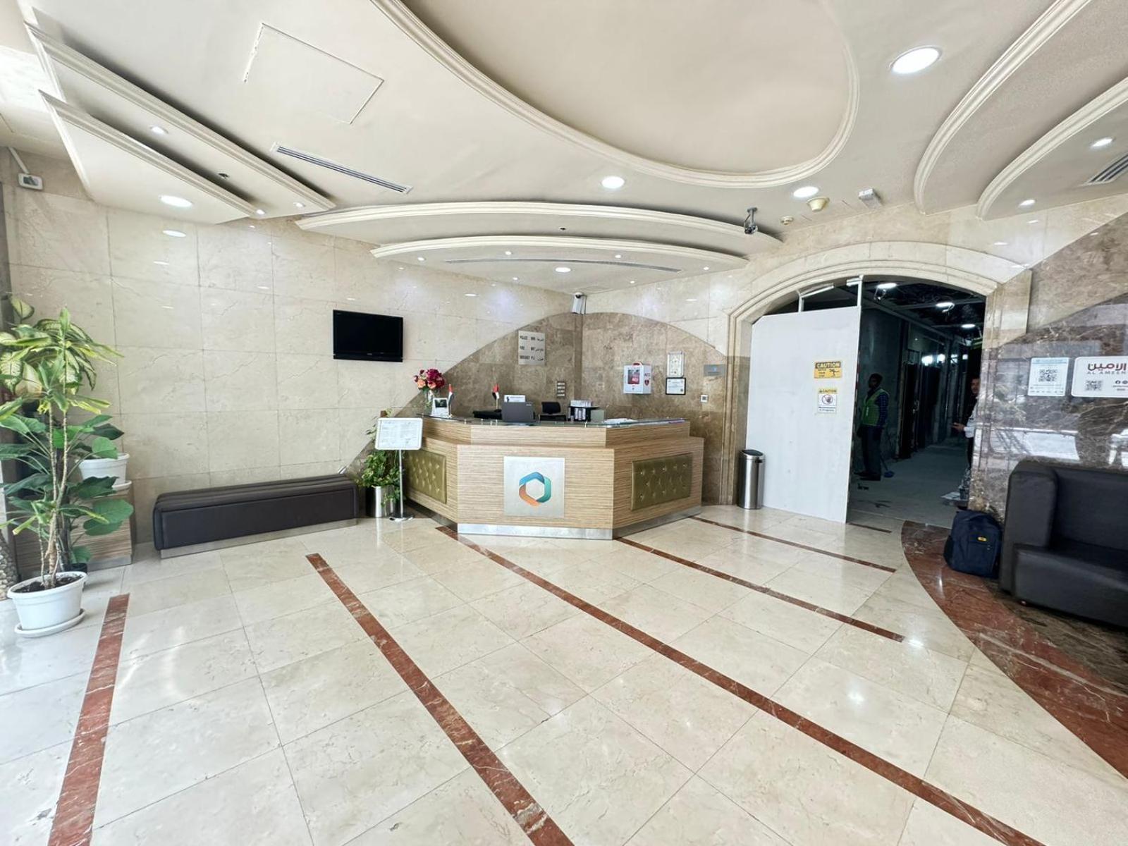 Spacious In Marina Close To Metro And شقة دبي