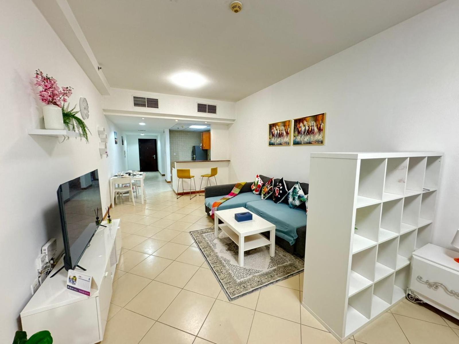 شقة Spacious In Marina Close To Metro And